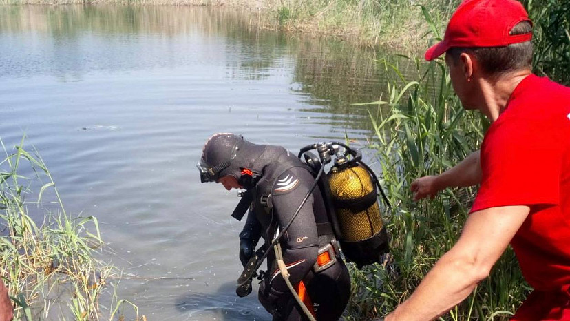 Под Саратовом водолазы нашли тело утонувшего мужчины 
