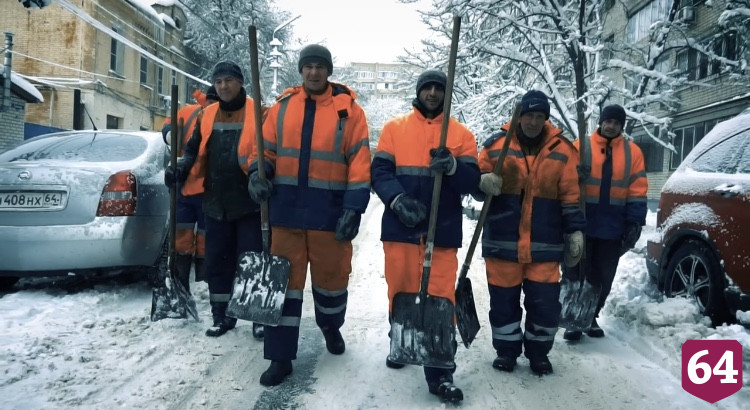 В Саратове будут эвакуировать мешающие уборке машины