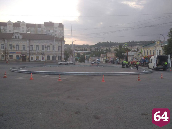 На перекрестке в центре Саратова вводится круговое движение