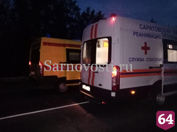 Пассажиры бросили умирать водителя после ДТП с отбойником под Саратовом