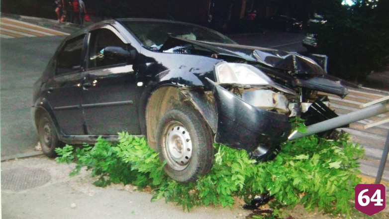 В ДТП в центре Саратова разбились 4 человека