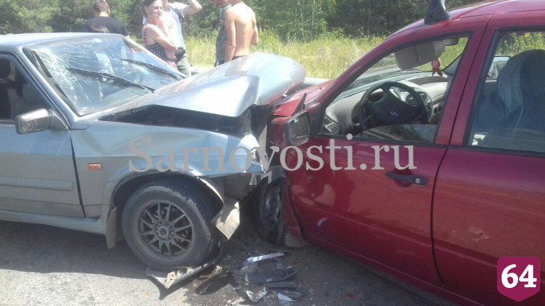 В столкновении легковушек на Кумысной поляне ранены три человека