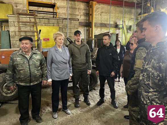 В саратовском селе проводят военно-спортивные игры и мотогонки