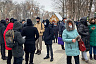В Саратове несовершеннолетние на митинг Навального вышли за еду