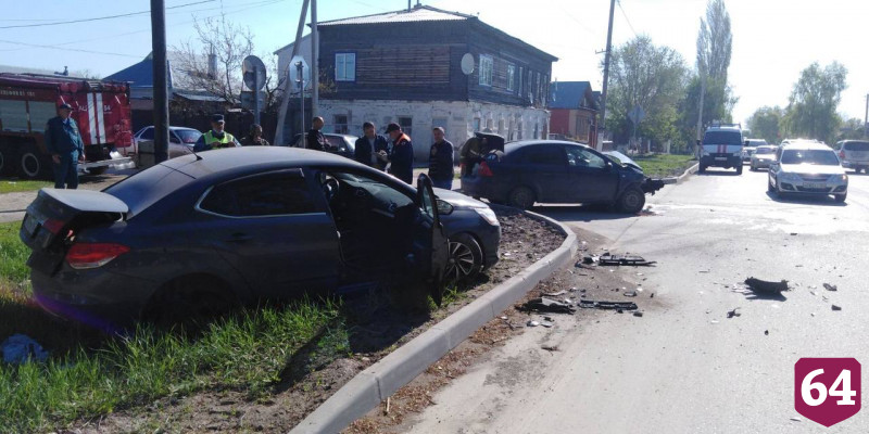 Водитель травмировал грудь в ДТП под Саратовом 