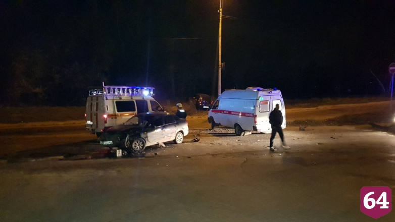 В ДТП на перекрестке пострадали 4 человека 