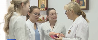 В Саратовской области более 100 целевиков обучаются на врачей