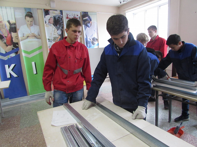 Эксперты WorldSkills вывели школьников на продвинутый уровень проекта «Билет в будущее»
