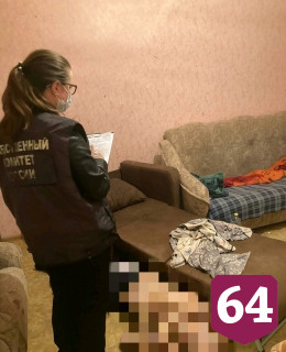 На окраине Саратова мужчину с переломанными ребрами бросили умирать в квартире