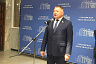 Спикер облдумы на выставке живописи взялся за кисть