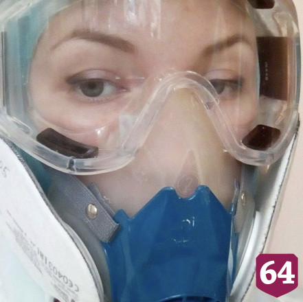 Саратовские врачи подружились с переболевшими коронавирусом пациентами