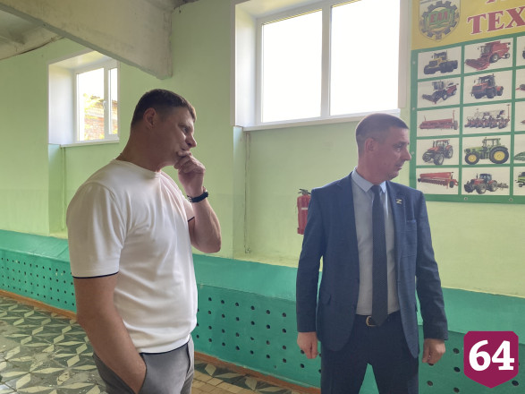 Саратовский зампред рекомендовал лицею сосредоточиться на практике
