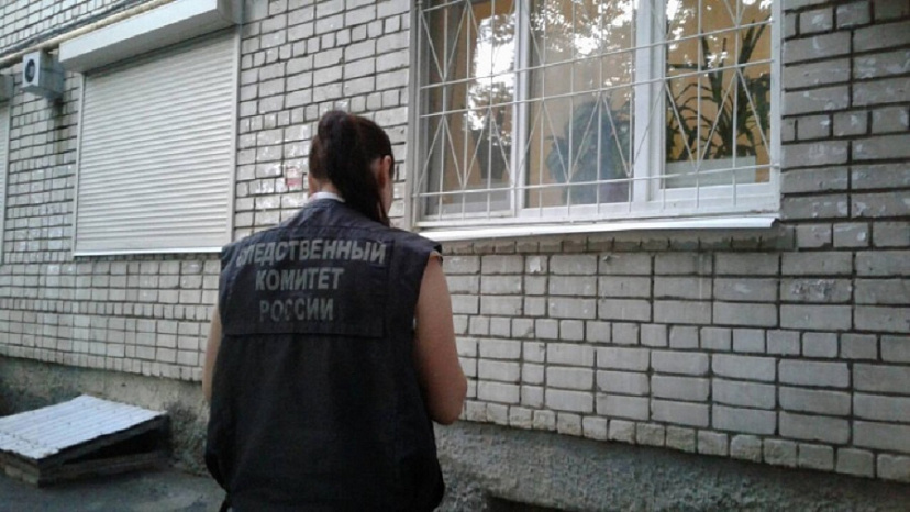 В Саратове годовалый мальчик выпал из окна высотки