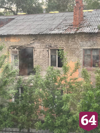 Жители Саратова попросили снести опасный дом