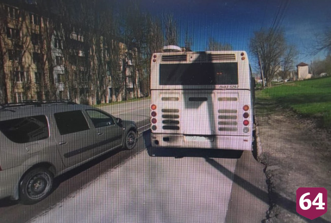 Женщина покалечилась в саратовском автобусе 
