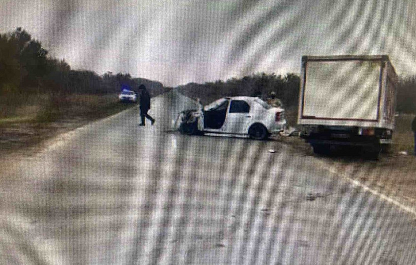 Женщина и ребенок травмировались в ДТП с грузовиком под Саратовом