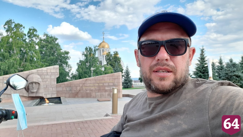 Путешественника-инвалида с Урала отказались кормить в саратовском кафе