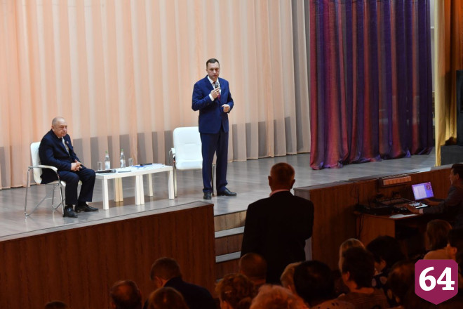 Подросток рассказал саратовскому губернатору о поездках на такси в музыкальную школу