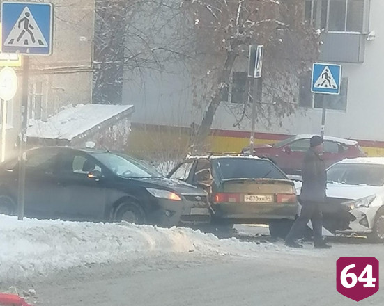 В массовой аварии на Саперной покалечился водитель «Лады»
