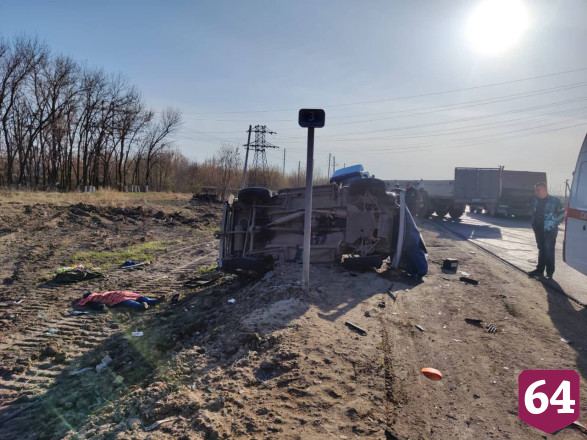 В Саратове водитель грузовика из-за невнимательности устроил ДТП с погибшим