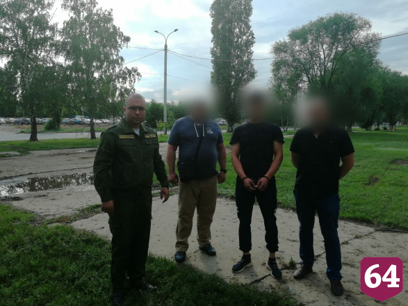 Саратовец насмерть забил незнакомца бутылкой на улице