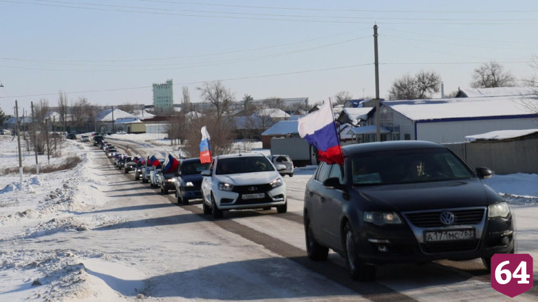 Саратовцы организовали автопробеги в поддержку спецоперации 