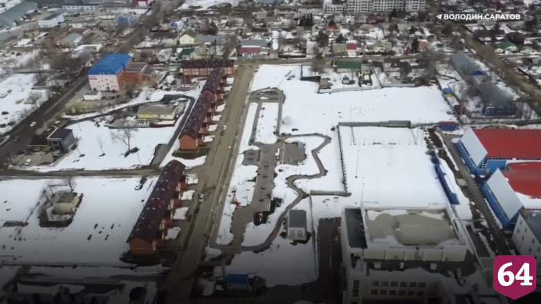 В Саратове врачи скорой помощи заселились в новые квартиры