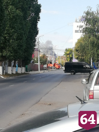 В Саратове сгорел дом на двух хозяев