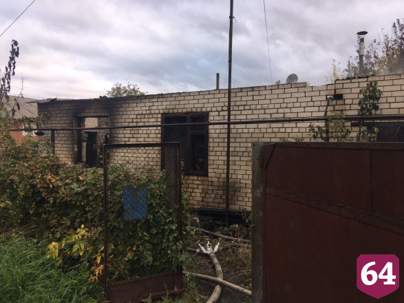 В Саратовской области на пожаре погибли четыре человека 