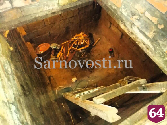 Под Саратовом отец и сын угорели в погребе с костром