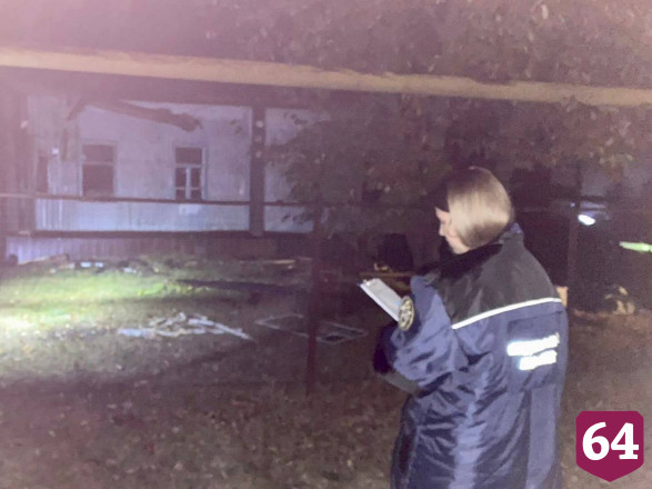 Два человека погибли на пожаре под Саратовом 