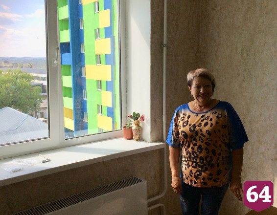 Жители аварийных бараков Елшанки начали переезжать в новые квартиры 