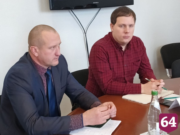 Работу саратовских чиновников при господдержке сравнили с пением песен 