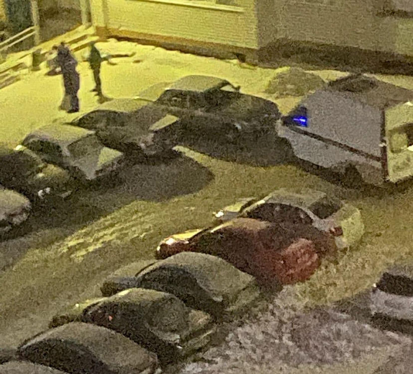 Молодой горожанин выпал из окна 10-го этажа