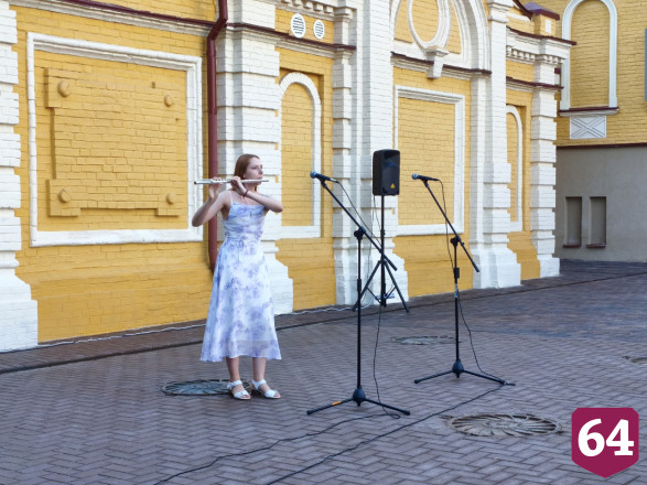 Саратовцев позвали на вечер классики в старинной усадьбе