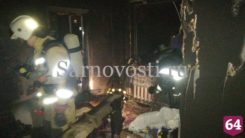 Под Саратовом загорелась квартира с двумя детьми