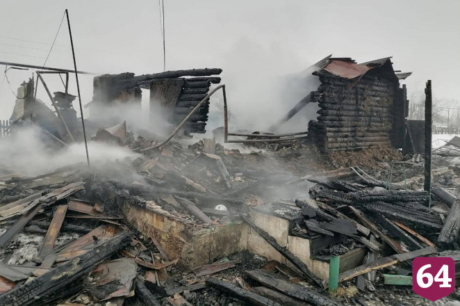 Женщина после пожара в доме попала с ожогами в больницу 