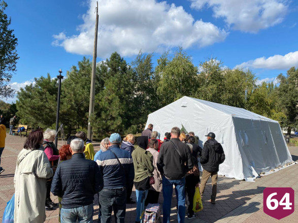 Саратовские волонтеры помогают референдуму в Мариуполе