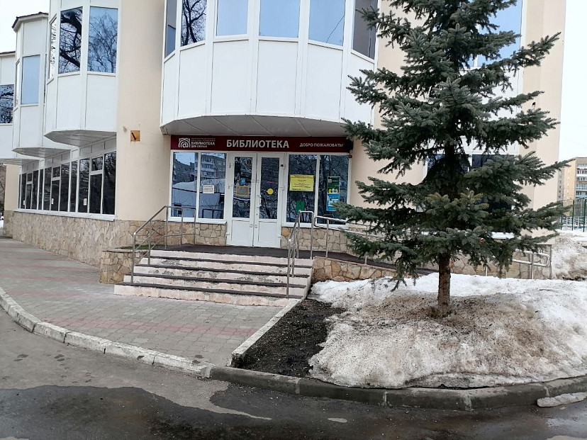 Саратовская библиотека для слепых получила журналы о монастырях 