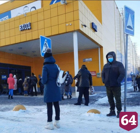 Покупателей «Ленты» эвакуировали из-за сработавшей сигнализации