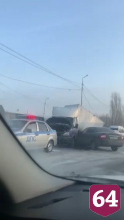 В ДТП с «Газелью» на выезде из Саратова разбилась женщина
