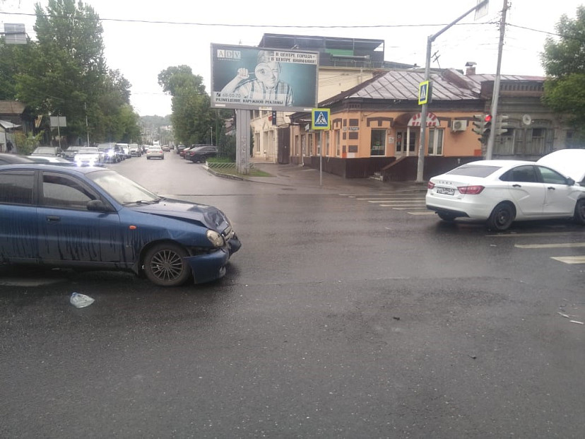 Два человека пострадали в ДТП на Большой Горной