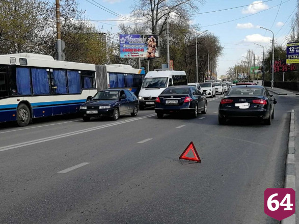 Перед саратовским мостом водитель «Ауди» задавил подростка