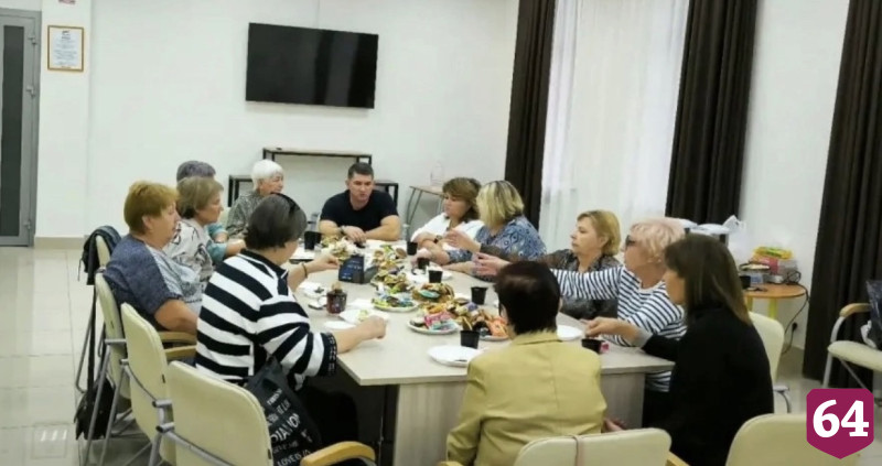 В Саратове мамы участников СВО вспоминали сыновей на встрече с психологом