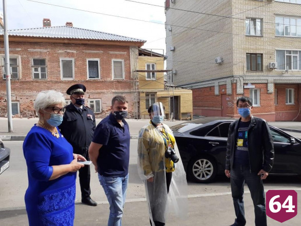 Общественники проверили придомовые УИК
