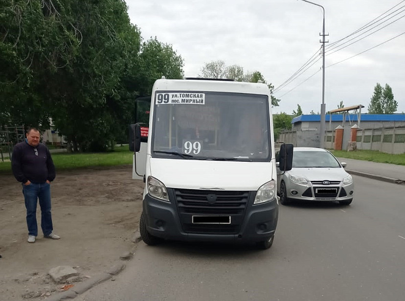 В саратовской маршрутке покалечилась 68-летняя пассажирка