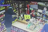 Саратовец расплатился в магазине чужой банковской картой и попался полиции