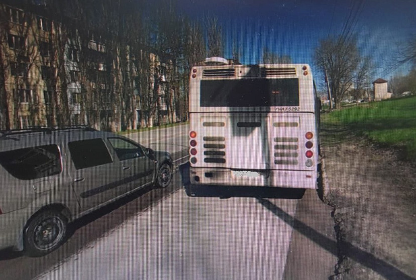 Женщина покалечилась в саратовском автобусе 