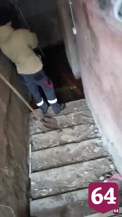 Чиновники назвали причину затопления подвалов многоэтажки в Саратове