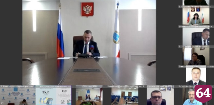 Бусаргин попросил не тянуть с выдачей жилья нуждающимся